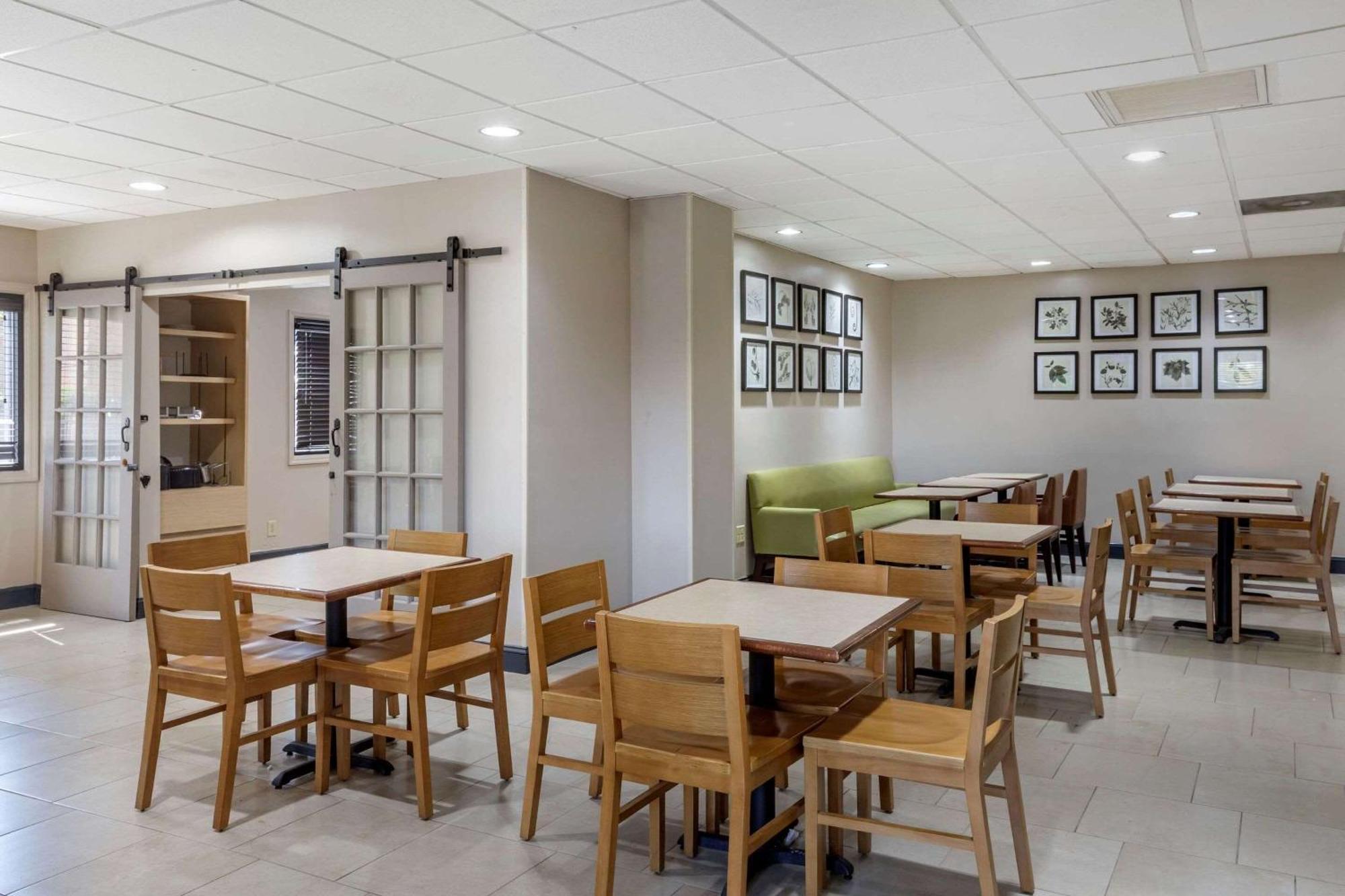 Country Inn & Suites By Radisson, Atlanta Downtown Esterno foto